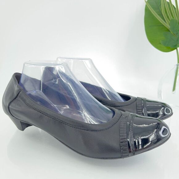 AGL Italy Women's Pump Size 41 11 Cap Toe Block Heel Low Heel Black Leather - Picture 2 of 11